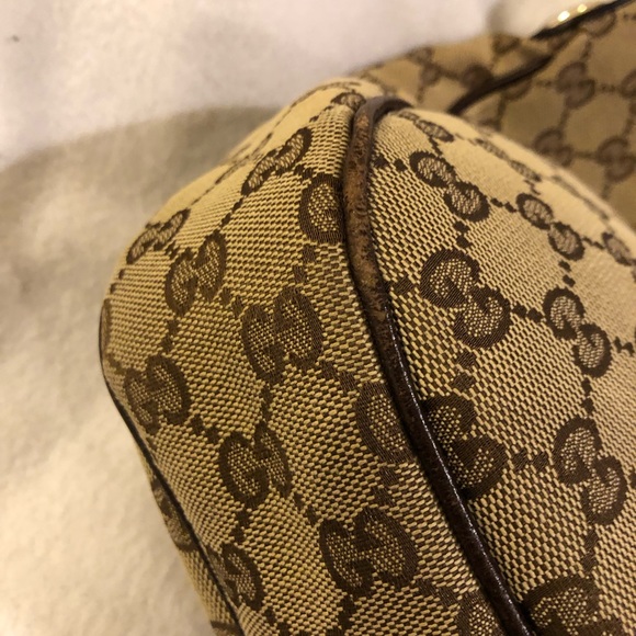 GUCCI Crescent Half Moon Hobo Bag Retailed @$995 - Picture 12 of 16
